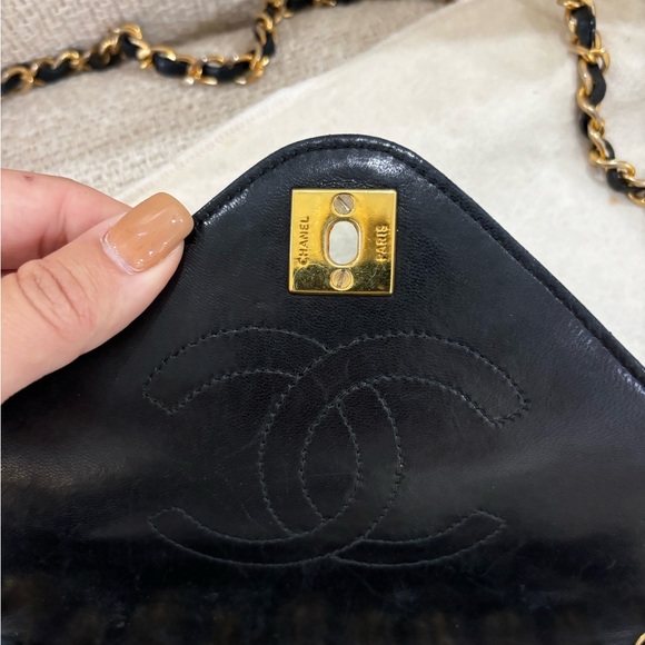 Authentic CHANEL black lambskin wild stitch vintage Diane bag - Picture 14 of 16